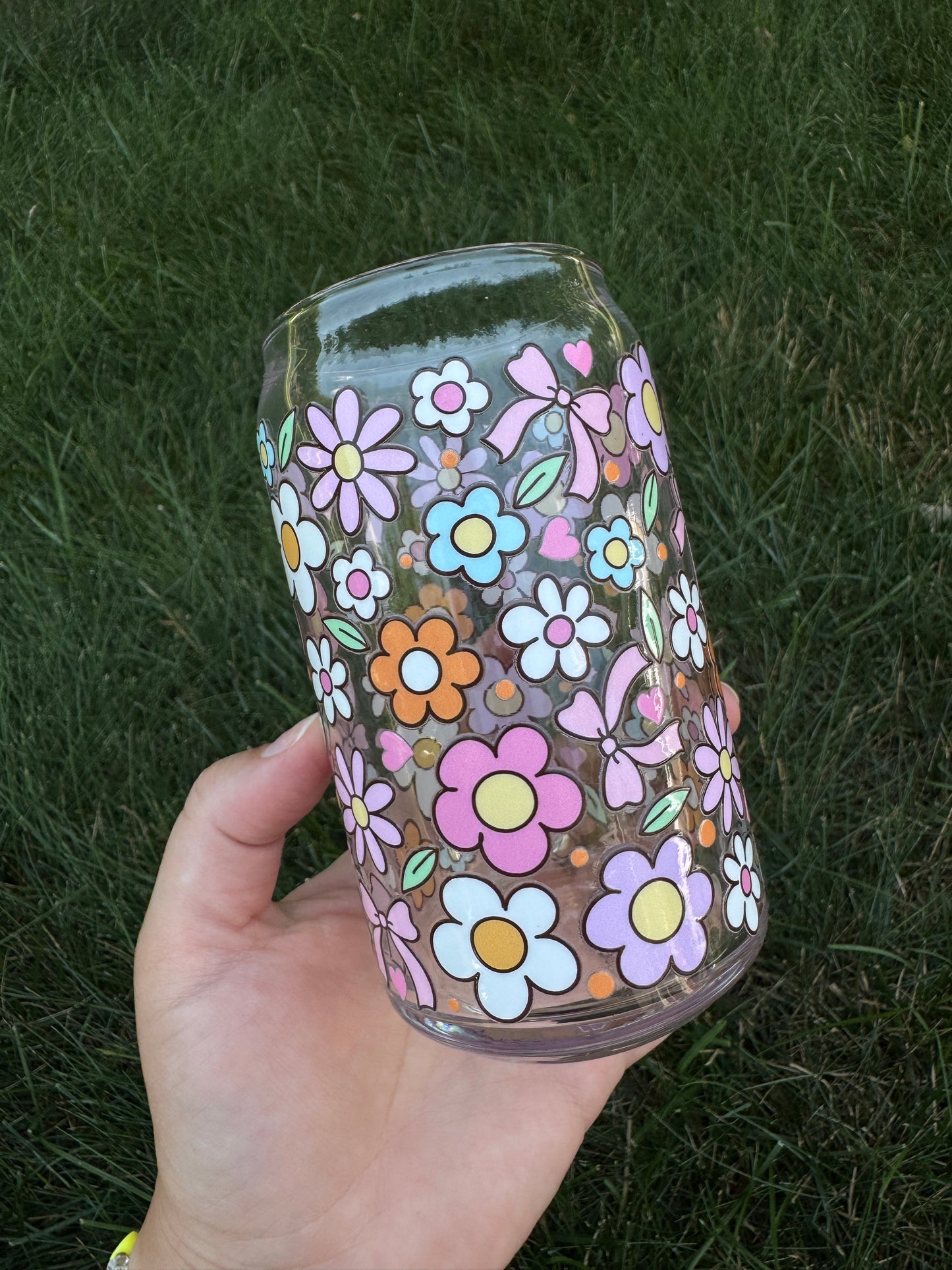 16oz- Pastel Flowers